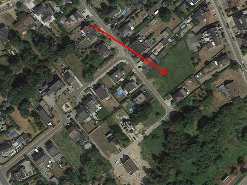 Deze residentiële bouwgrond met een perceeloppervlakte van 16are66ca (OB) is gelegen in een doodlopende straat binnen de Grote Ring van Hasselt.  <br