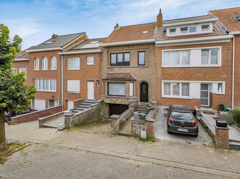 Maison à vendre
                    à 1600 Sint-Pieters-Leeuw