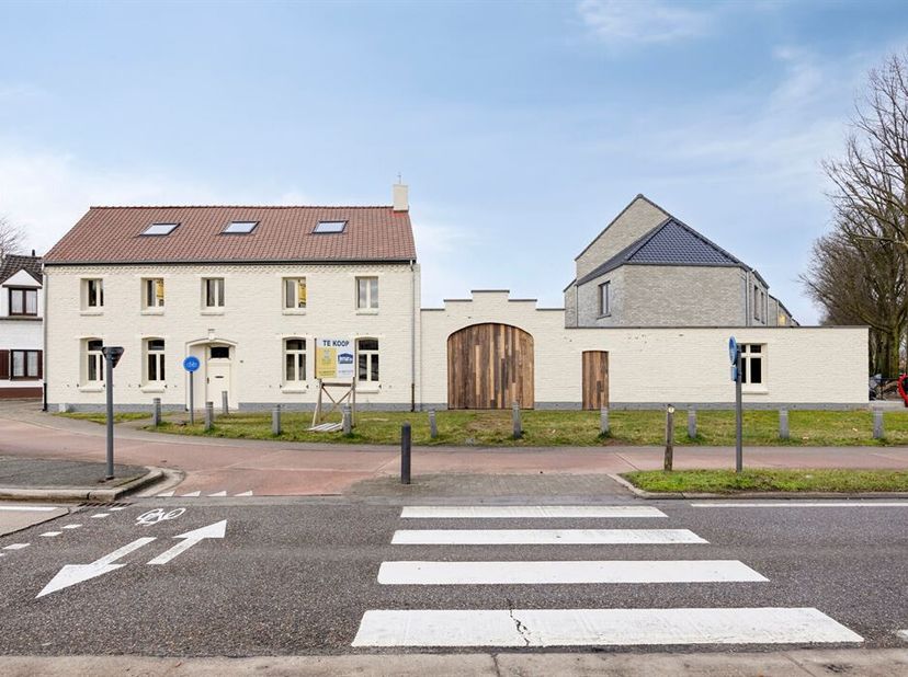 Bien professionnel à vendre
                    à 3650 Elen
