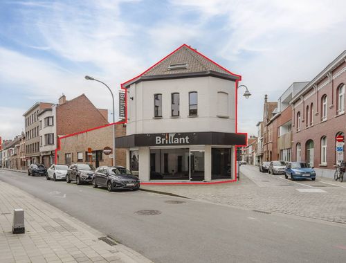                             Handelspand met woonst te koop in Wervik
