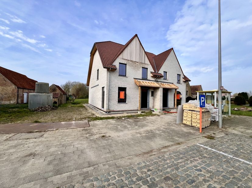 Huis te koop
                    in 8340 Lapscheure