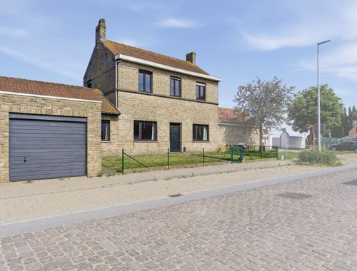                                         Woning te koop in Izenberge, € 295.000
