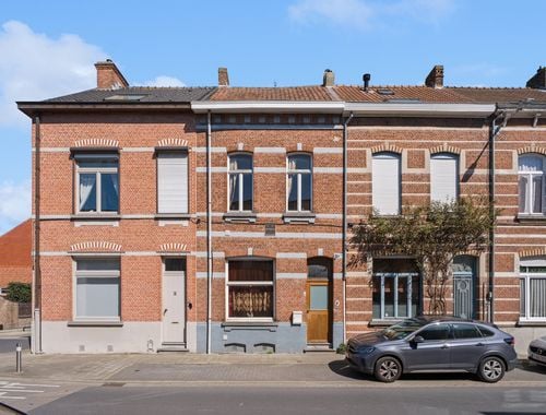                                         Eengezinswoning te koop in Sint-Kruis, € 218.800

