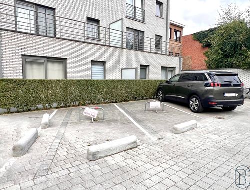                                         Place de stationnement à vendre à Waregem, € 10.000
