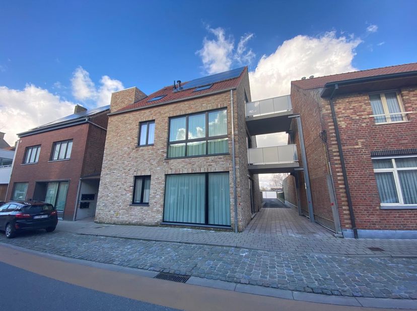 Appartement à louer
                    à 8650 Merkem