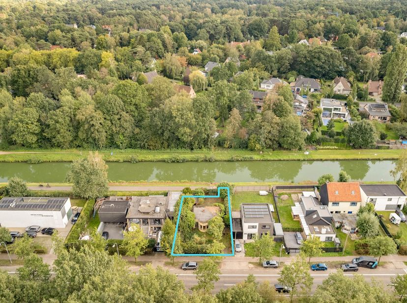 Grond te koop in Brechtsebaan 196,
                    2900 Schoten