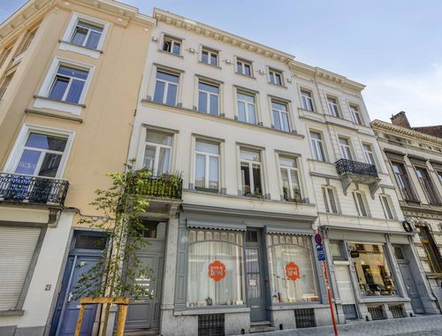                                         Handelspand te koop in Elsene, € 325.000
