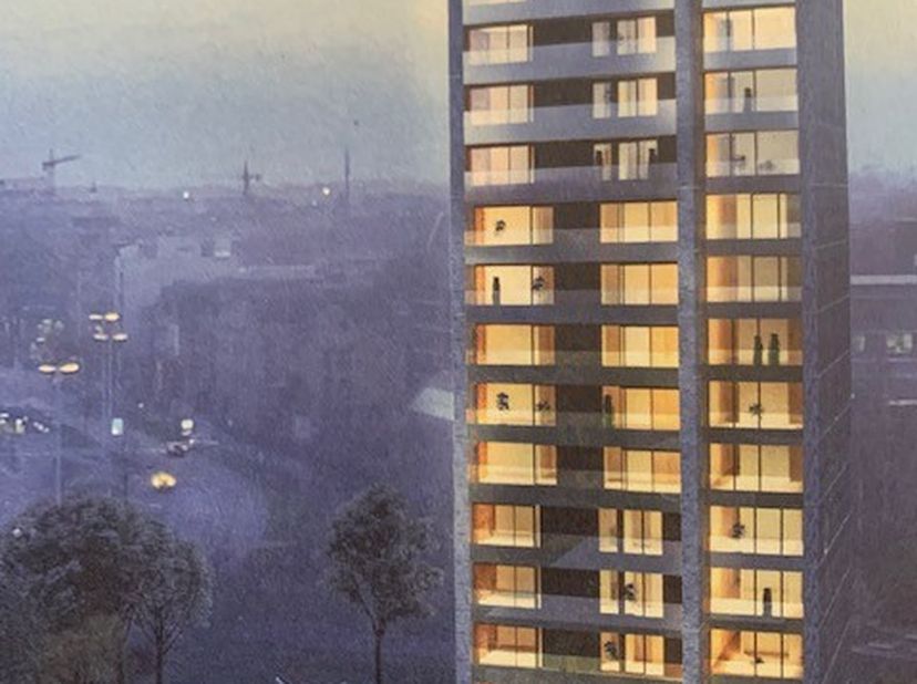 Nieuwbouw appartement in de Kapertoren.&lt;br /&gt;
Tiende verdieping met prachtig zicht over de stad.&lt;br /&gt;
71 m² + 13 m² terras&lt;br /&gt;
Moderne keuken, supe
