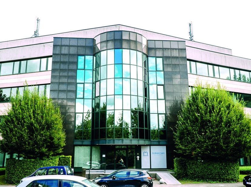 Kantoorruimte: 541 m² (instapklare staat)&lt;br /&gt;
Deze ruimte biedt een instapklare kantooroplossing met een hoogwaardige afwerking. Dankzij de grote ra
