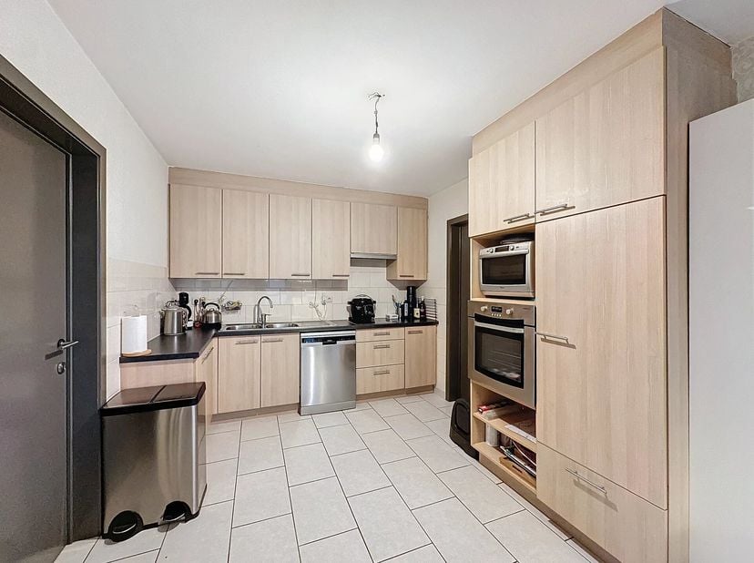 Appartement à vendre
                    à 2400 Mol