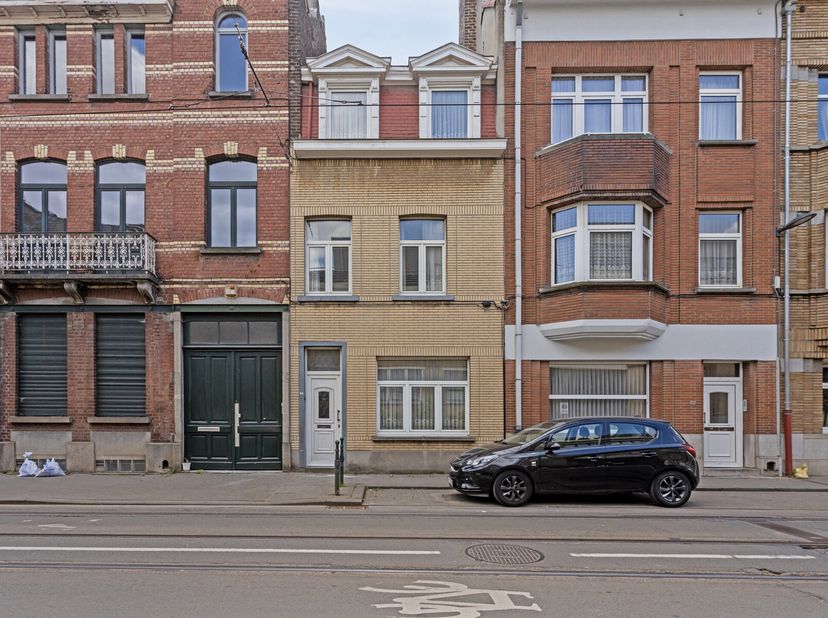 Heb je interesse en wil jij als eerste de kans grijpen om jouw droomwoning te ontdekken? We trappen onze verkoop af met een exclusieve &quot;Avant-Première