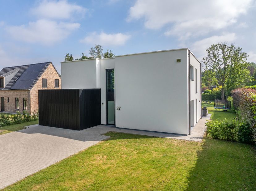 Maison à vendre
                    à 2980 Halle