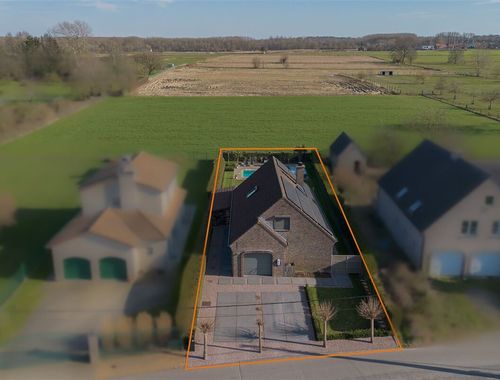                                         Woning te koop in Meise, € 695.000
