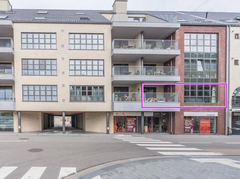 Appartement à vendre
                    à 2400 Mol