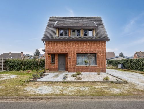                                        Eengezinswoning te koop in Oostham, € 355.000
