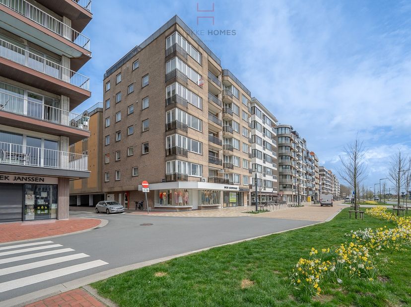 Gesloten garagebox gelegen op verdieping -1 van de residentie Argus.&lt;br /&gt;
De toegang tot het complex verloopt via een automatische sectionaalpoort, t