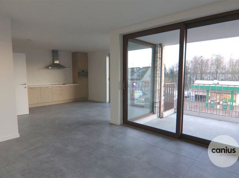 NIEUWBOUWAPP MET 2 SLKS + TERRAS &amp; PARKING&lt;br /&gt;
In Tessenderlo treffen wij residentie Zuiderzand aan gelegen op de Hulsterweg ter hoogte van huisnumm