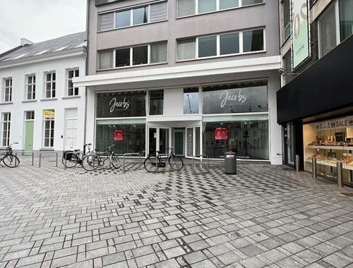                                         Commerce à louer à Geel, € 2.900
