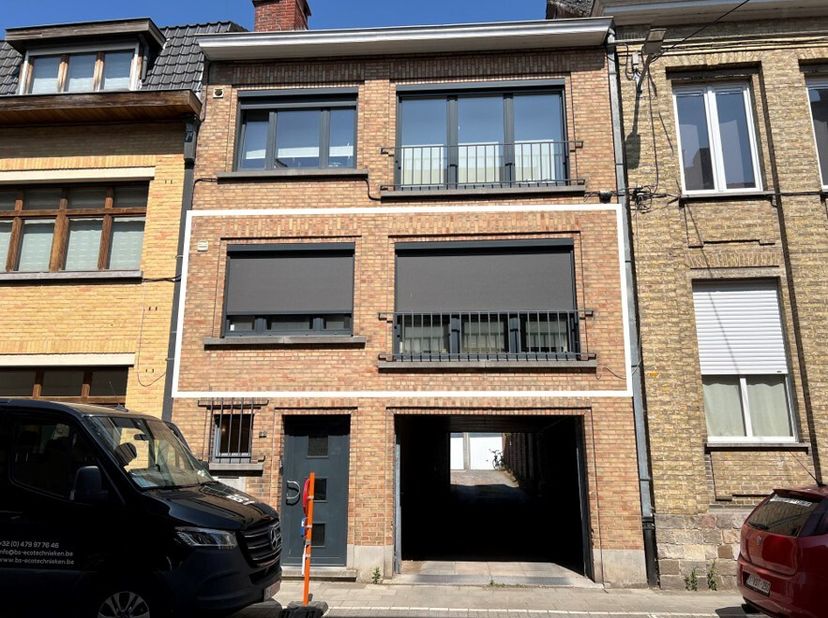 Appartement à louer
                    à 8900 Ieper