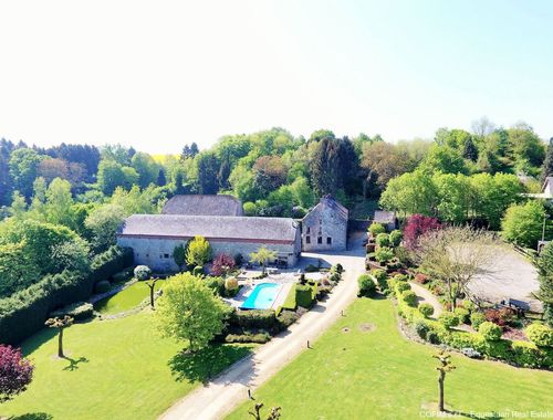                                         Hoeve te koop in Walcourt, € 2.000.000
