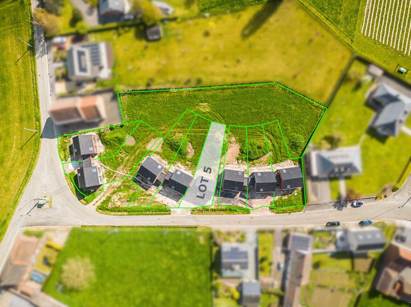 Ce projet qualitatif de nouvelles constructions est constitué de 8 maisons semi-mitoyennes,  chacune avec jardin et carport.&lt;br /&gt;
Le projet bénéficie