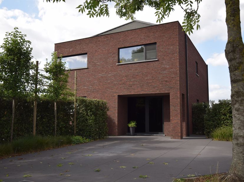 TE KOOP in De Pinte - Azaleastraat 4 (Lot 7 - Lot 8)&lt;br /&gt;
&lt;br /&gt;
Heel mooi en rustig gelegen perceel bouwgrond voor het bouwen van een open bebouwing