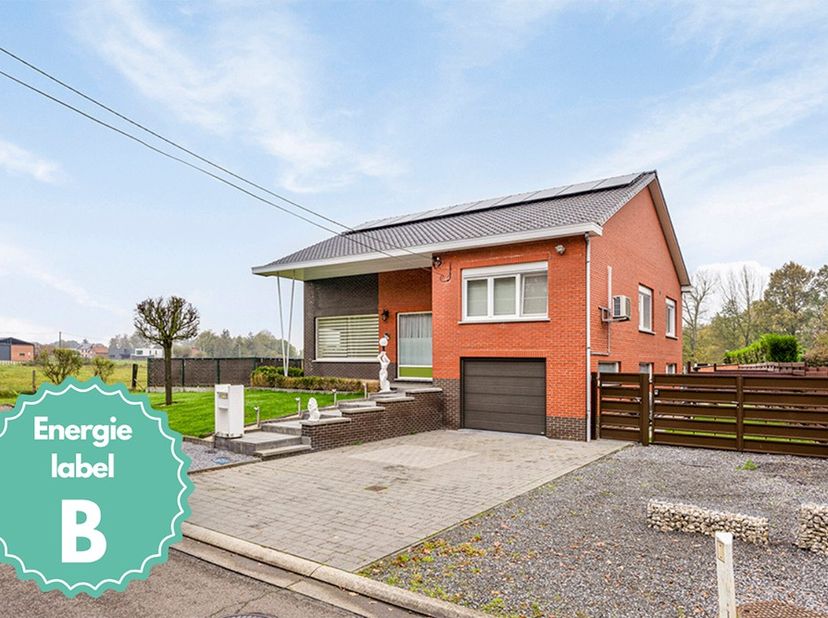 Contactez Inge pour une visite: 0471943029. Cette agréable maison rurale est située dans la région rurale de Herk-de-Stad, avec un bon accès à Louvain