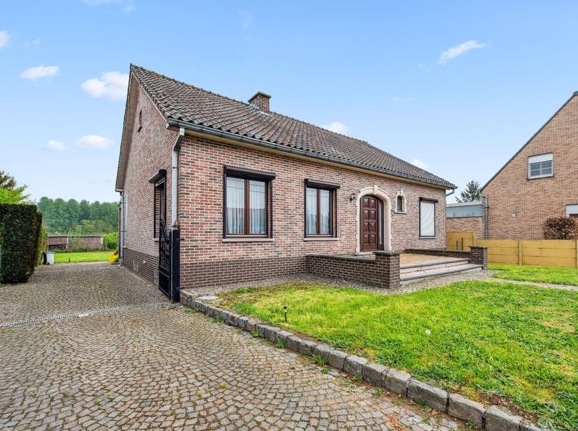 Maison à vendre
                    à 3350 Drieslinter