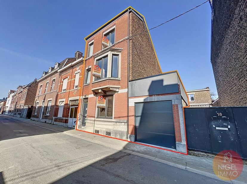HERSTAL  Spacieuse maison 3 façades à rénover avec garage&lt;br /&gt;
Découvrez cette maison pleine de potentiel, idéalement située à Herstal proche de tout