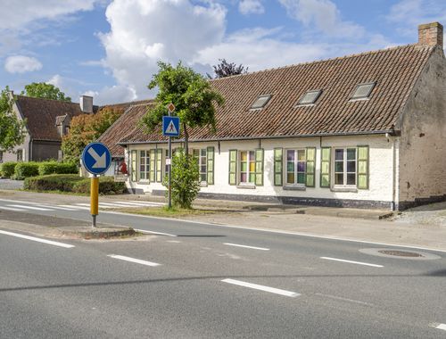                             Handelspand te koop in Bellegem
