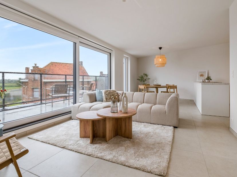 Ben je op zoek naar een mooi, kwalitatief appartement te Langemark? Twijfel niet langer!Dit appartement bevindt zich dichtbij het centrum van Langemar