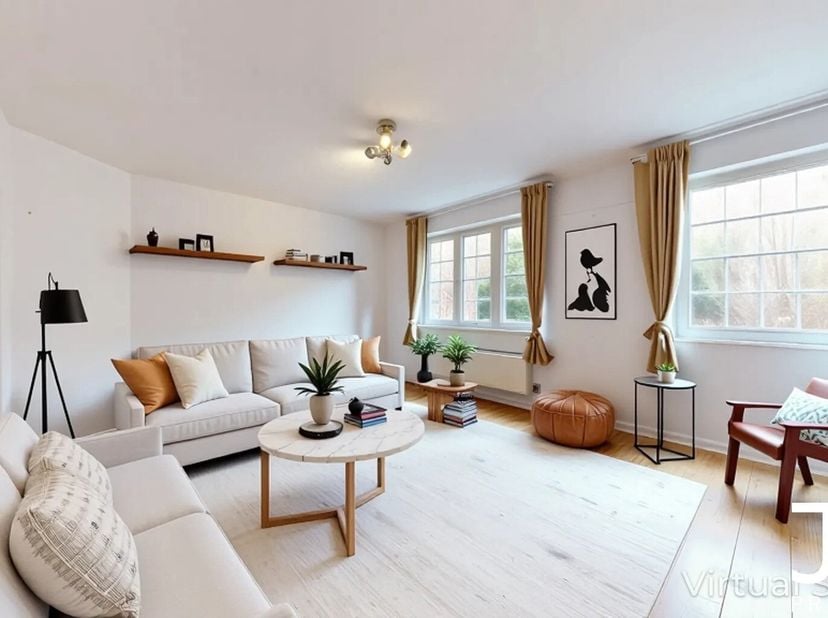 Ideaal gelegen in een rustige straat in Vorst, op een steenworp van winkels, openbaar vervoer en het Park van Vorst, stelt J&amp;J Properties u dit ruime