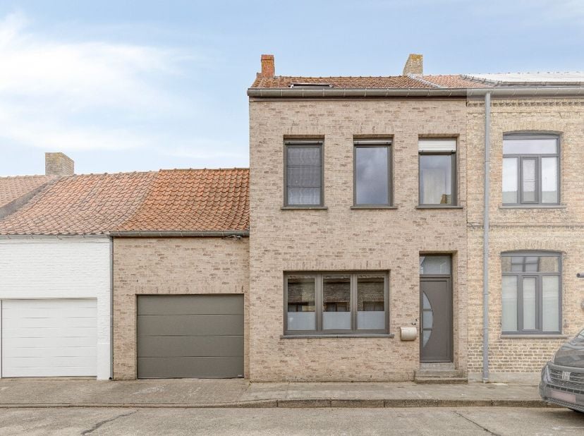 [[ UNE OPTION A ÉTÉ PRISE SUR CE BIEN. ]]&lt;br /&gt;
Ce bien participe à la Journée Maisons Ouvertes ERA. Visitable a 14-6-2025 entre 14:30 et 15:30.