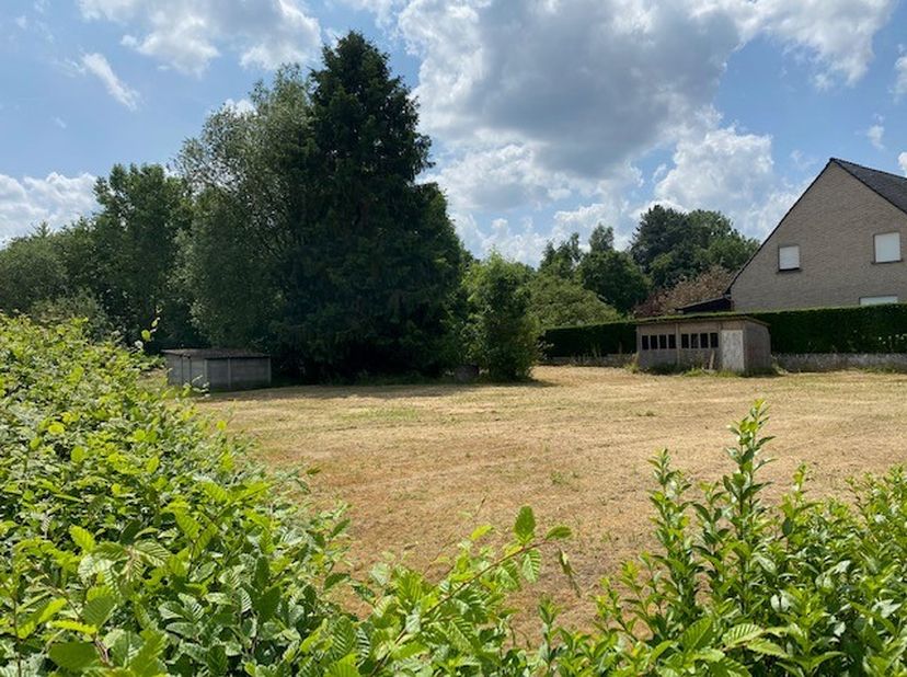 Villagrond van 13a49ca