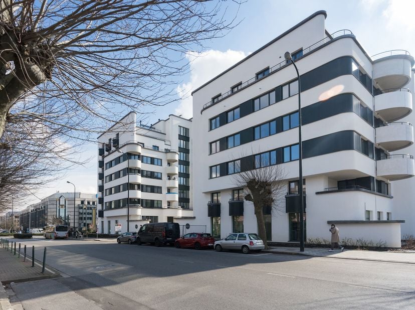 EVERE, aan de rand van Sint-Lambrechts-Woluwe, prachtige winkelruimte van 151 m² bruto (CASCO) in de prachtige nieuwe ontwikkeling &quot;ADMIRAL&#039;S COURT&quot;.