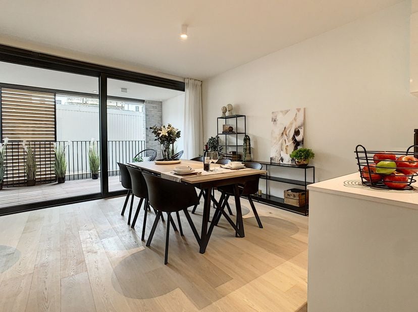 Gelijkvloers nieuwbouw appartement met 2 slaapkamers in prestieuse residentie Refuga in hartje Hasselt.&lt;br /&gt;
&lt;br /&gt;
Residentie Refuga is een exclusie