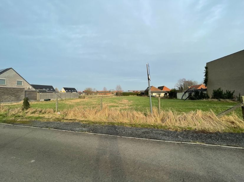 Terrain à vendre
                    à 8570 Ingooigem