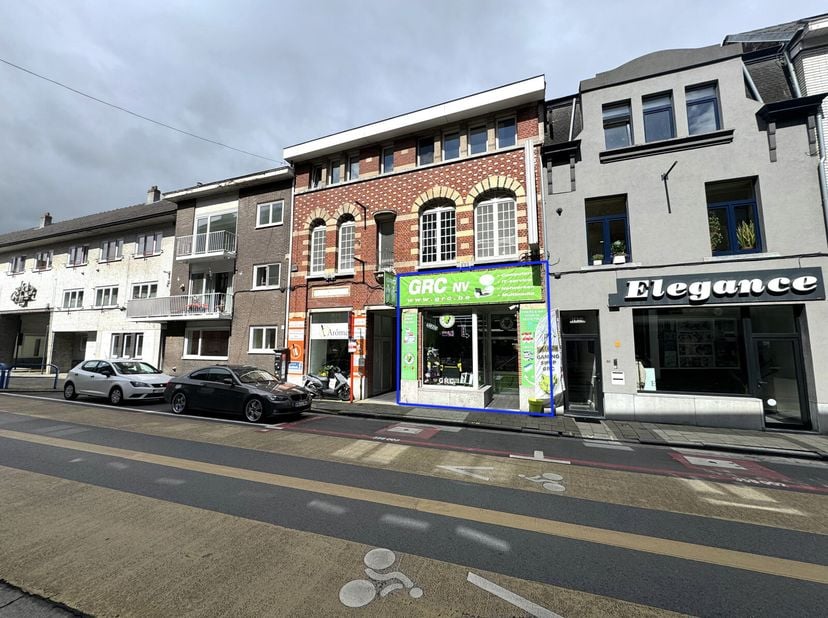Bien professionnel à louer
                    à 9300 Aalst