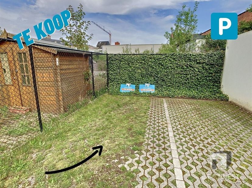 Op zoek naar een vaste en veilige plek om uw wagen te parkeren in centrum van Tessenderlo?&lt;br /&gt;
Kolmen 21-23&lt;br /&gt;
Info en bezoeken : IMMO DIEST&lt;br /