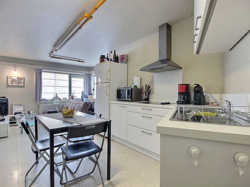 SUPERBE APPARTEMENT UNE CHAMBRE FACE AU PARC DE MOUSCRON