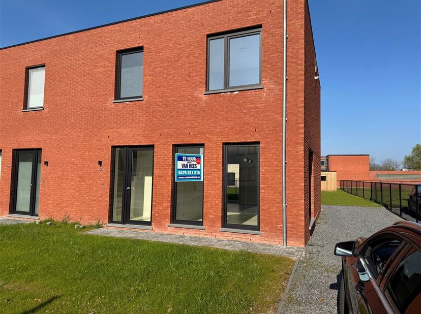 Nieuwbouwwoning in het Centrum van Balen&lt;br /&gt;
Deze prachtige nieuwbouwwoning in het hart van Balen is nu beschikbaar voor verhuur. De woning is insta
