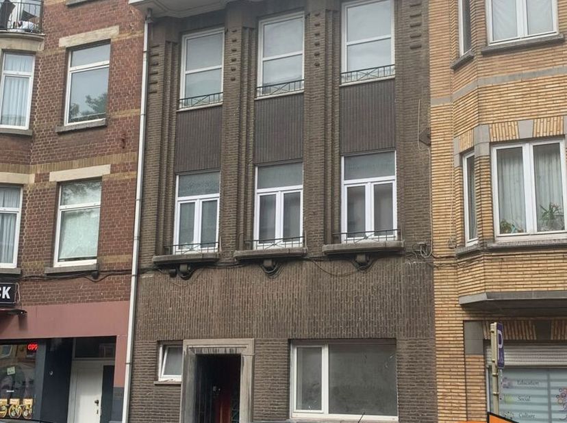 ! Een bezoek kan enkel worden aangevraagd via onze website: www.hetwoonburo.be (klik bij het pand op &quot;Maak een afspraak&quot;) !&lt;br /&gt;
Birminghamstraat 109