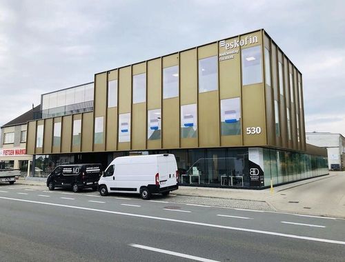                                         Bureaux à louer à Destelbergen, € 800
