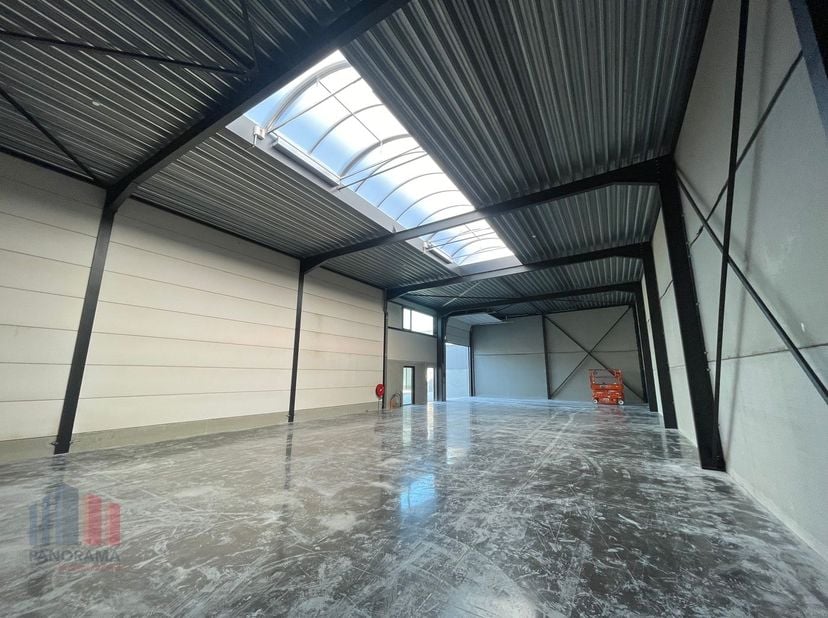 Bien professionnel à vendre
                    à 8400 Oostende