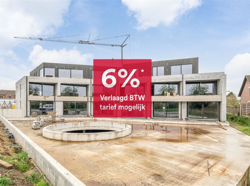 Deze prachtige residentie bestaat uit 15 appartementen. Zowel 1 als 2 slaapkamers verdeeld over 3 verdiepingen oppervlaktes variëren tussen 75m² - 148