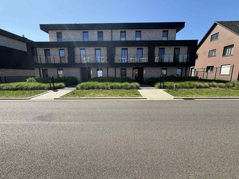 Appartement à louer
                    à 2440 Geel