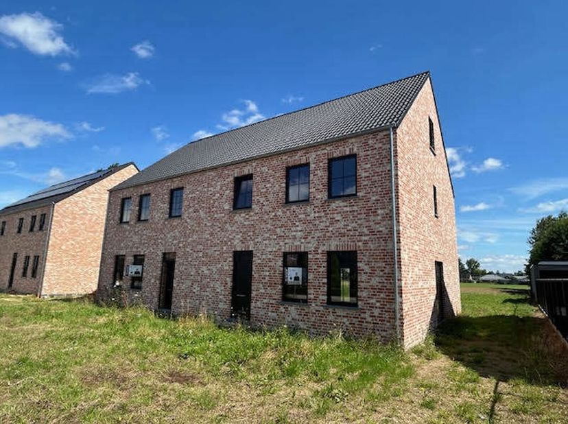 Maison à vendre
                    à 3440 Budingen