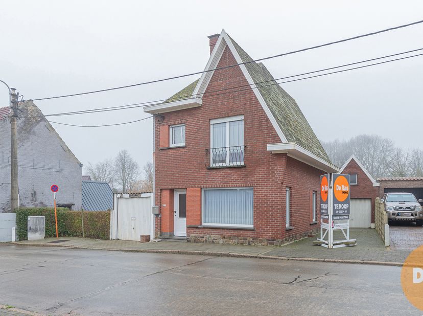 BEZOEKDAG ZATERDAG 29 MAART VAN 10u TOT 12u ( ENKEL OP AFSPRAAK !)&lt;br /&gt;
BALEGEM - Deze stevige halfopen bebouwing kan u vinden in een rustige straat