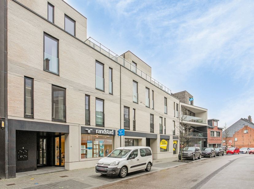 Bien professionnel à vendre
                    à 3980 Tessenderlo