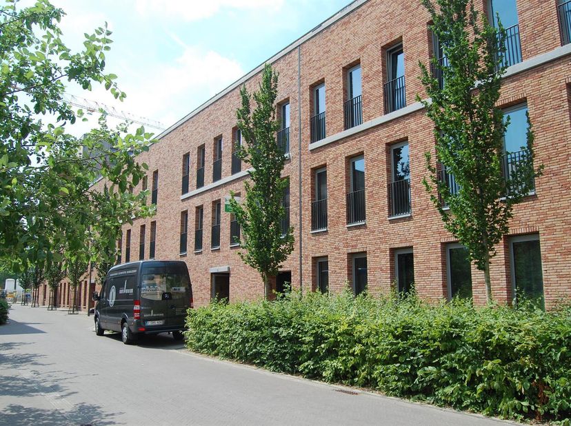 Zeer mooi, modern nieuwbouw appartement gelegen in het Janseniushof op wandelafstand van het centrum van Leuven.&lt;br /&gt;
Het appartement, (met zuidelijk
